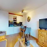 Apartment Appealing With Balcony *