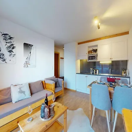 Appealing With Balcony * 南达