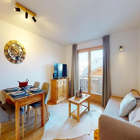 Appealing With Balcony * 南达